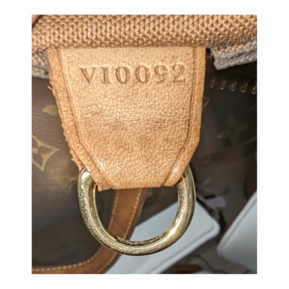 Authentic Louis Vuitton Cabas Piano Tote - Picture 7 of 7